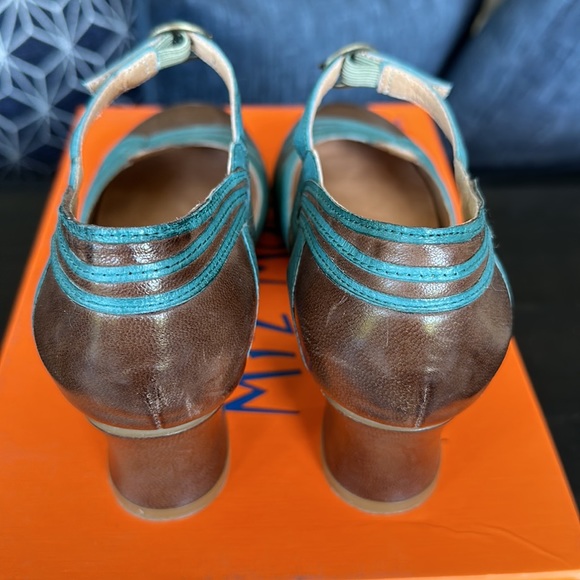 Miz Mooz Eloy heels, size 6. Brown/ teal front buckle strap. - Picture 4 of 9